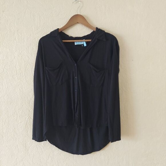 Survival Black Viscose Button Front Top Long Sleeve Sz Small - Picture 1 of 9